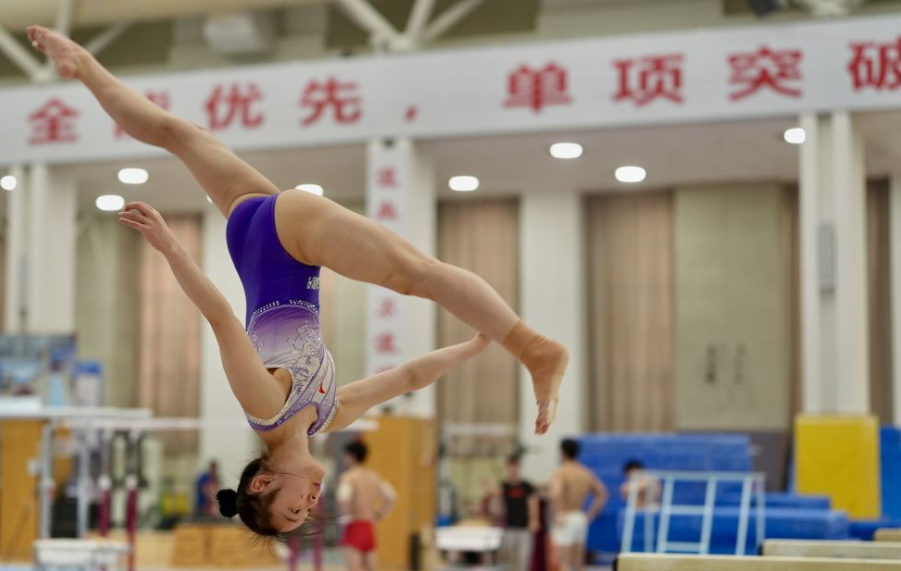 下载开元娱乐棋牌随时随地轻松娱乐